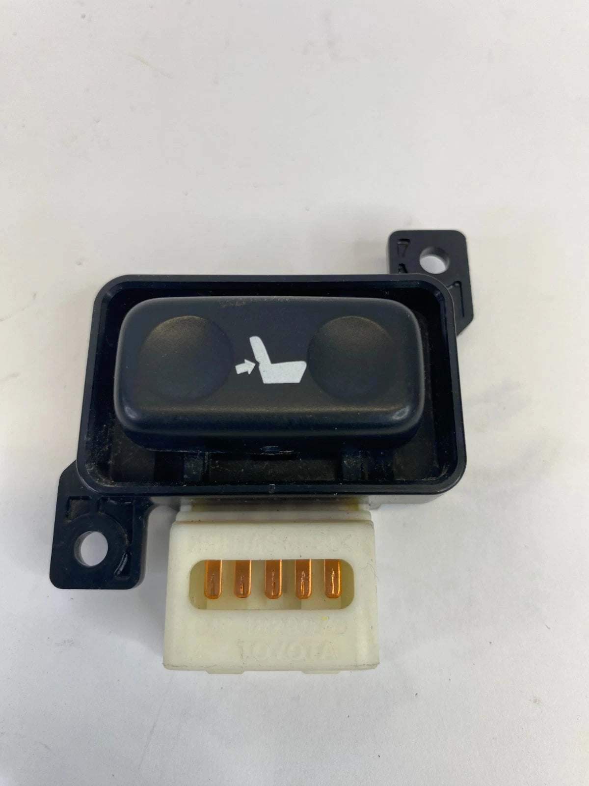 2006-2013 LEXUS IS250 FRONT RIGHT SEAT ADJUSTMENT LUMBAR CONTROL SWITCH OEM