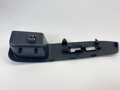 07-13 MITSUBISHI OUTLANDER FRONT PASSENGER SIDE DOOR WINDOW SWITCH COVER BEZEL