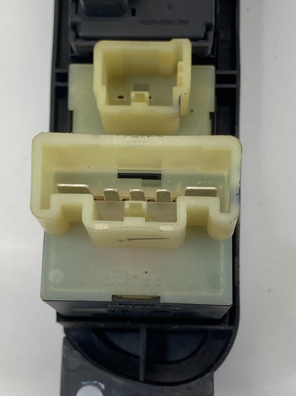 01-05 Chrysler PT Cruiser Dash Defroster Switch & Power Outlet w/ Bezel 4671670A