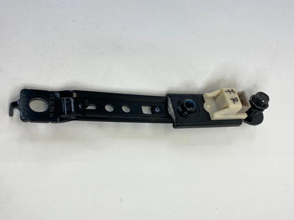 2011-2016 KIA FORTE FRONT RIGHT PASSEGER SIDE SEAT BELT HEIGHT ADJUSTER OEM