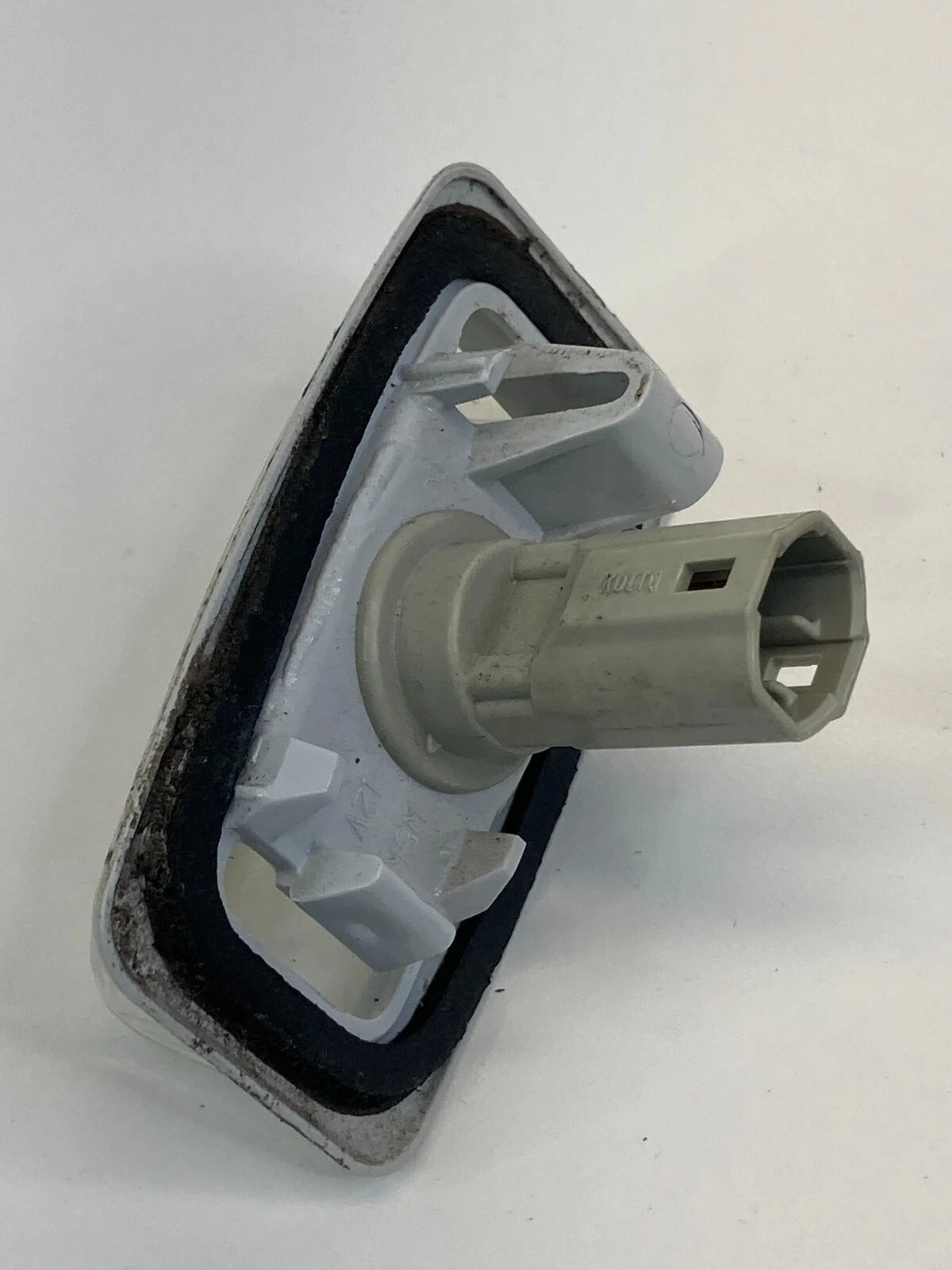 03 04 05 06 07 08 TOYOTA COROLLA TRUNK REAR LICENSE PLATE LIGHT LAMP OEM