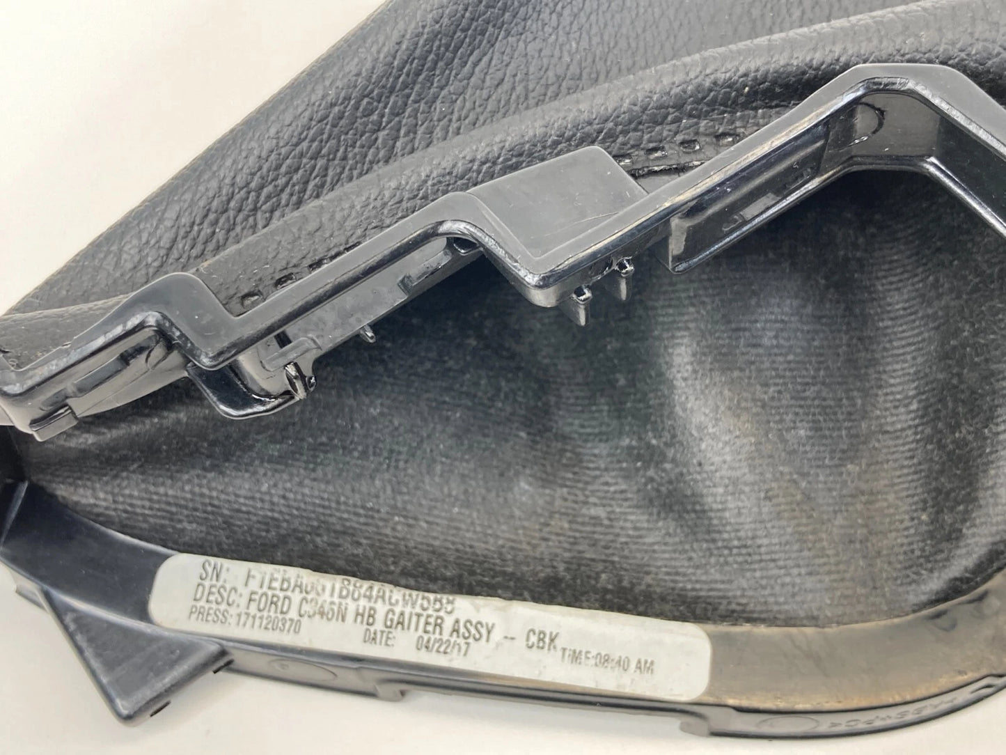 2016-2018 FORD FOCUS CENTER PARKING BRAKE HANDLE BOOT COVER F1EB-A061B84-A OEM