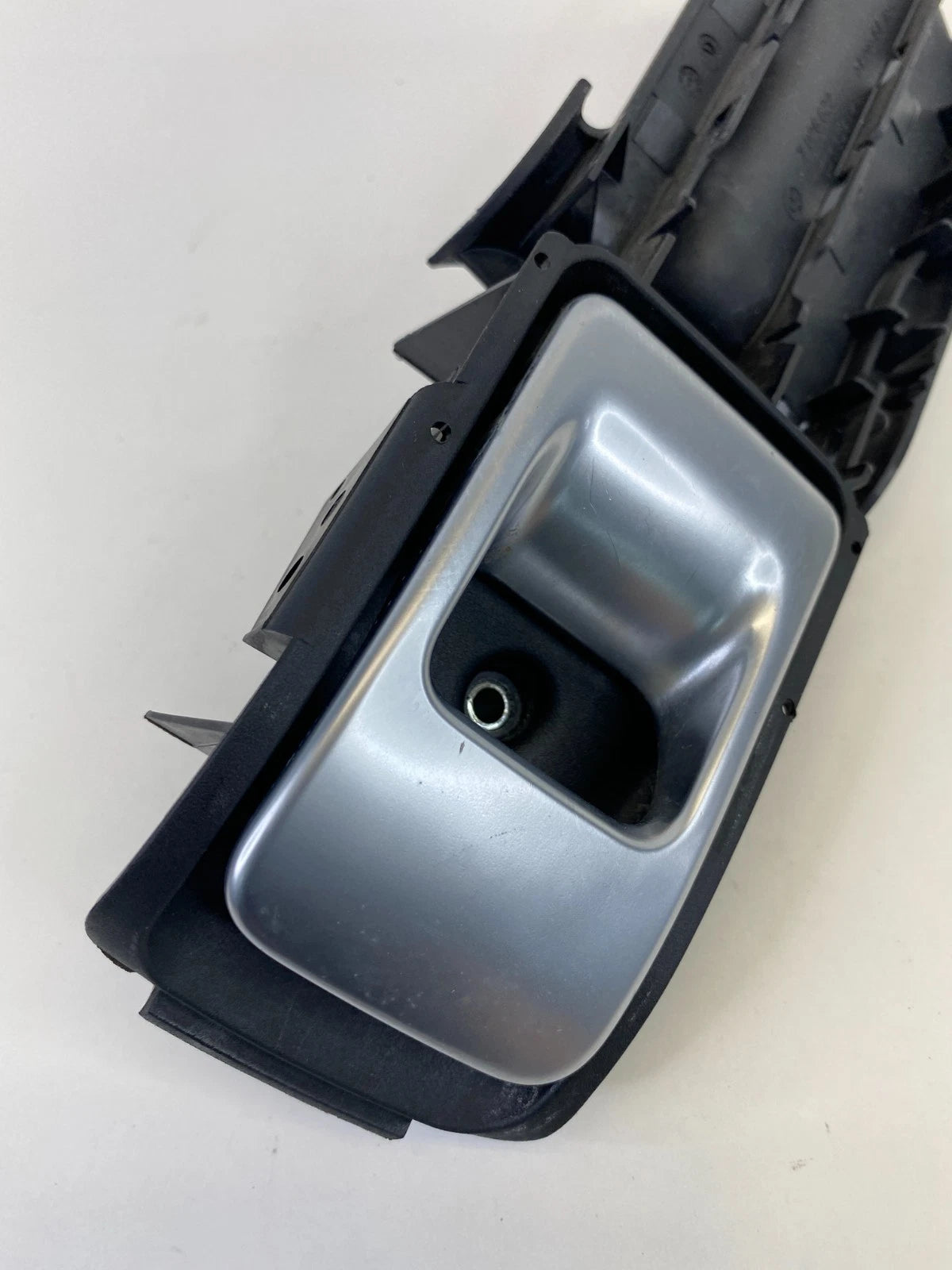 2003-2005 RANGE ROVER REAR RIGHT PASSENGER INTERIOR DOOR HANDLE OEM 7026622