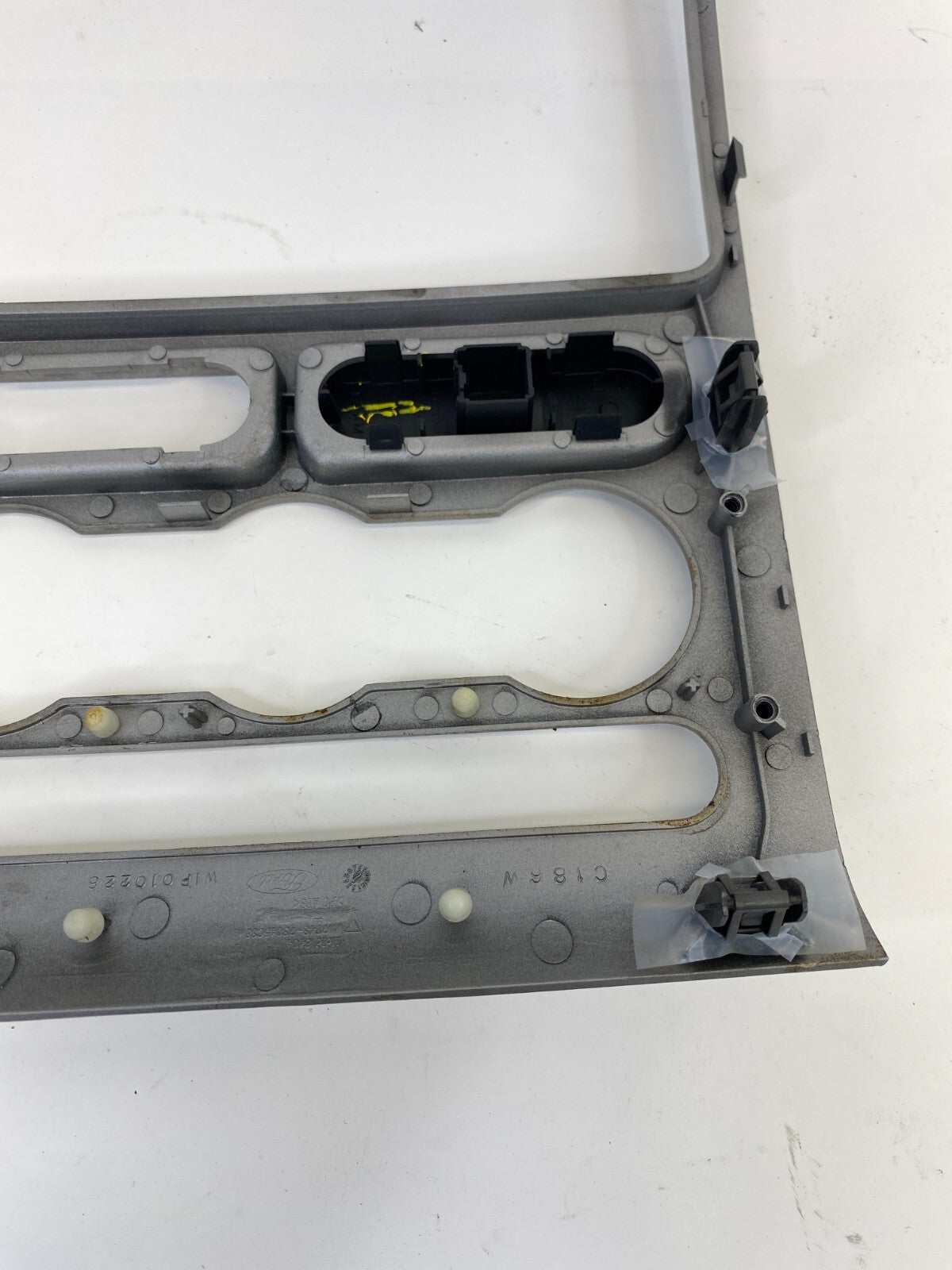 2007-2010 Ford Edge Center Dash Climate Control Radio Bezel Trim 7T43-78045C38