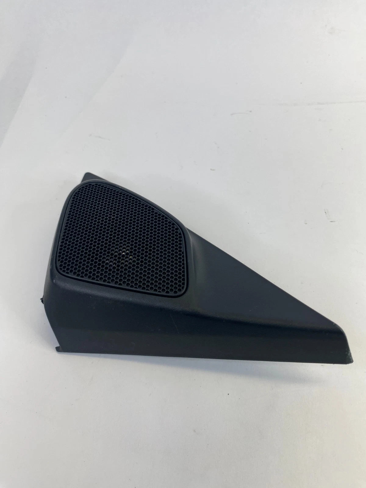 2008-2012 HONDA ACCORD FRONT RIGHT DOOR INNER CORNER TWEETER SPEAKER W/ COVER