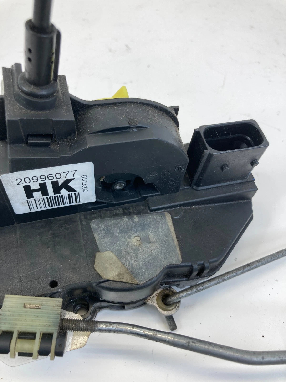 2010-2017 GMC Terrain Front Left Side Door Lock Latch Release Actuator 20996077