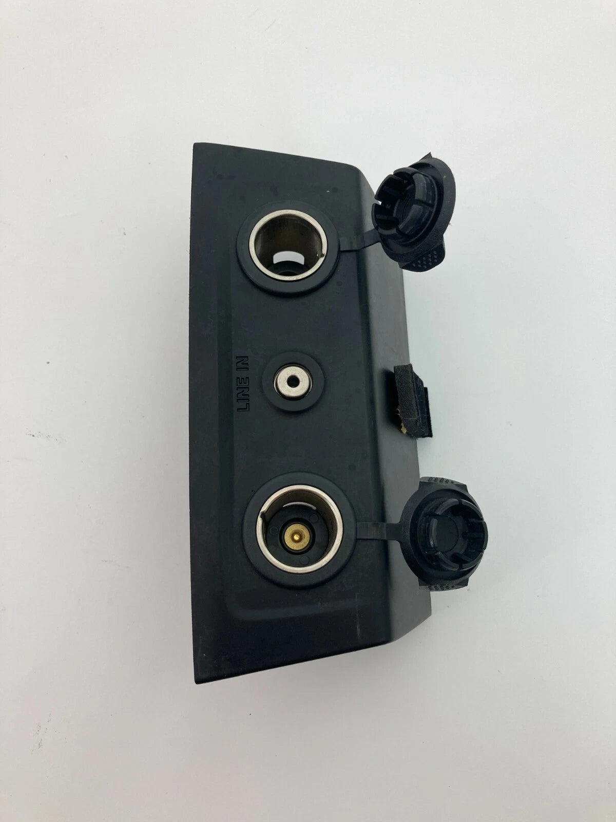 2008 2009 2010 2011 FORD FOCUS FRONT CENTER DASH DUAL 12V PLUGS POWER OUTLETS