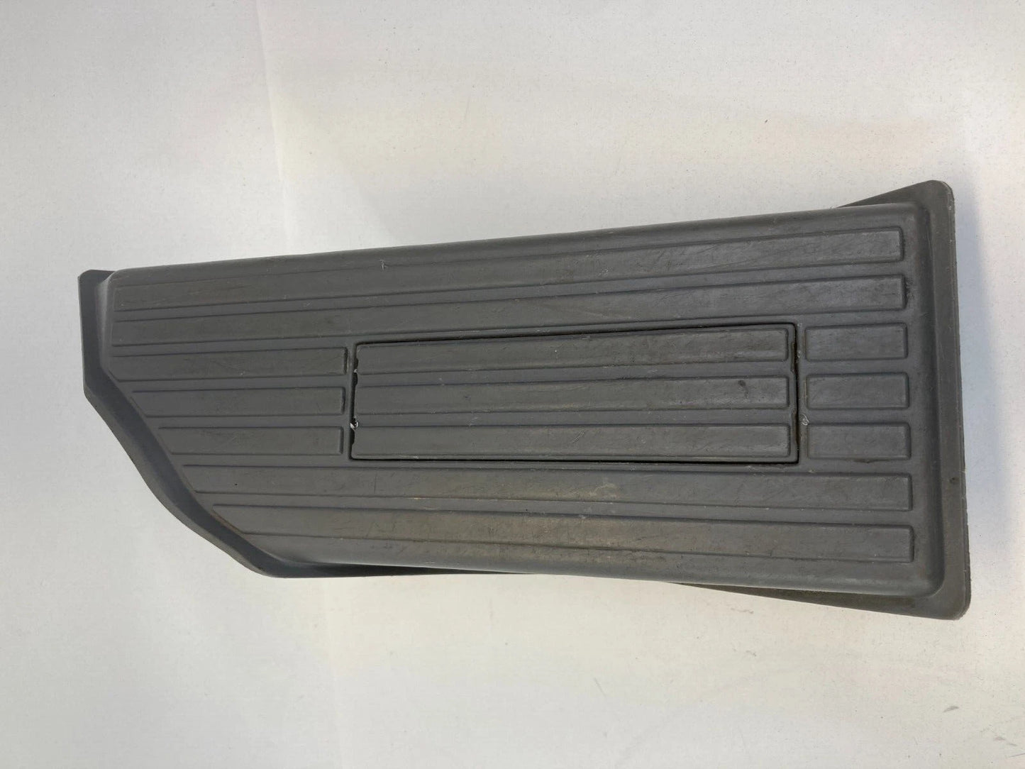 2010 KIA SEDONA FRONT LEFT DRIVER SIDE FOOT REST DEAD PEDAL 32891-4D000 OEM