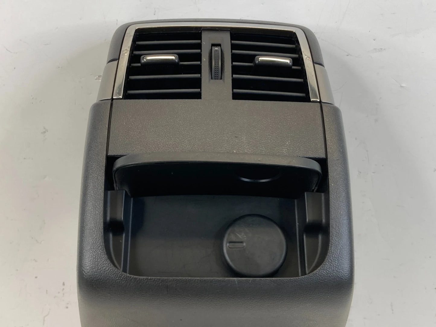 10-13 BUICK LACROSSE REAR CENTER CONSOLE W/AIR VENT GRILLE POWER OUTLET 20919910