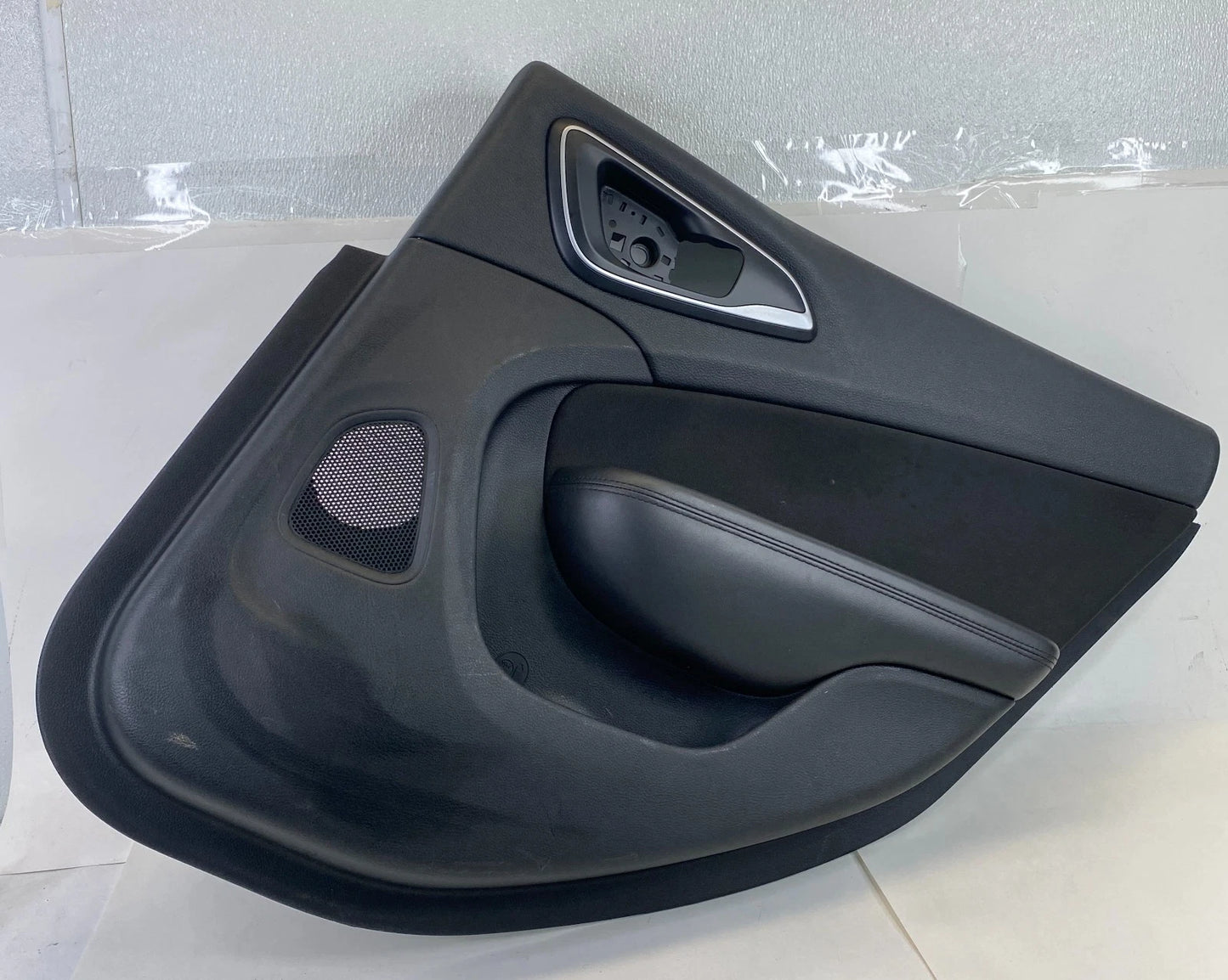 2015-2017 Chrysler 200 Rear Right Side Interior Door Panel Assembly 5MC32DX9AB