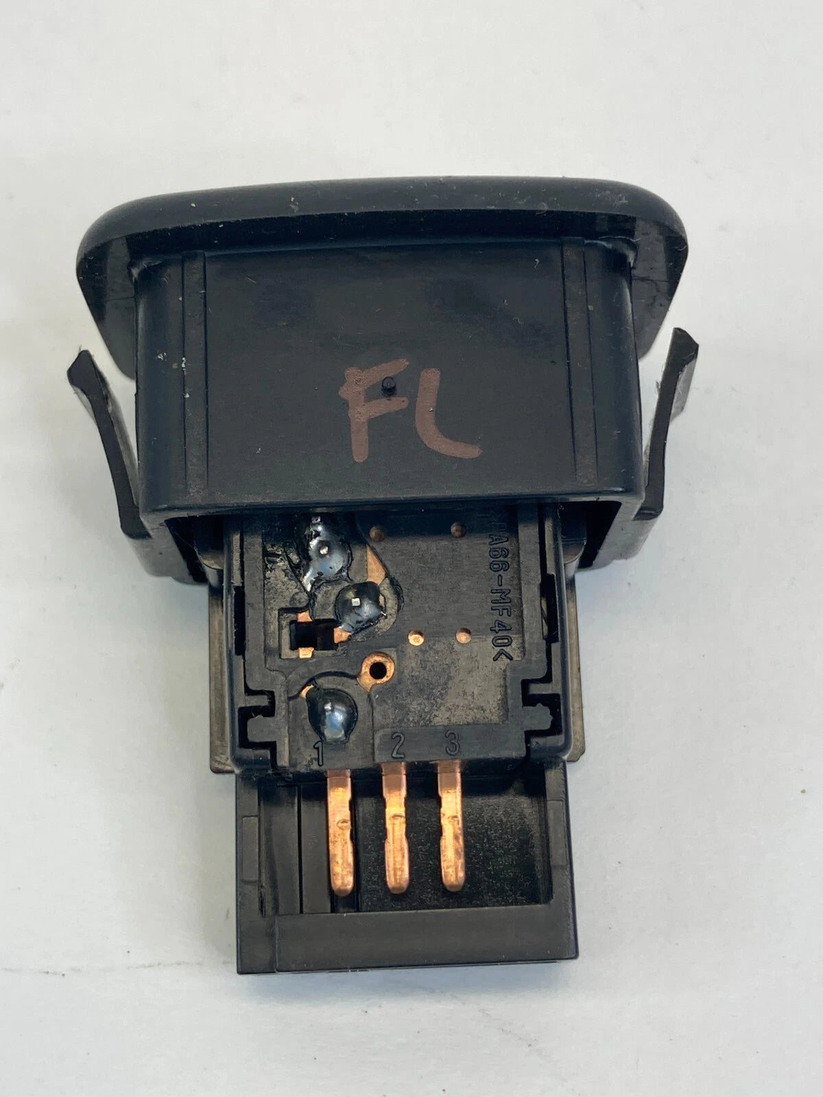2003-2011 SAAB 9-3 SEDAN TRUNK LID OPENER RELEASE LOCK CONTROL SWITCH 12787917