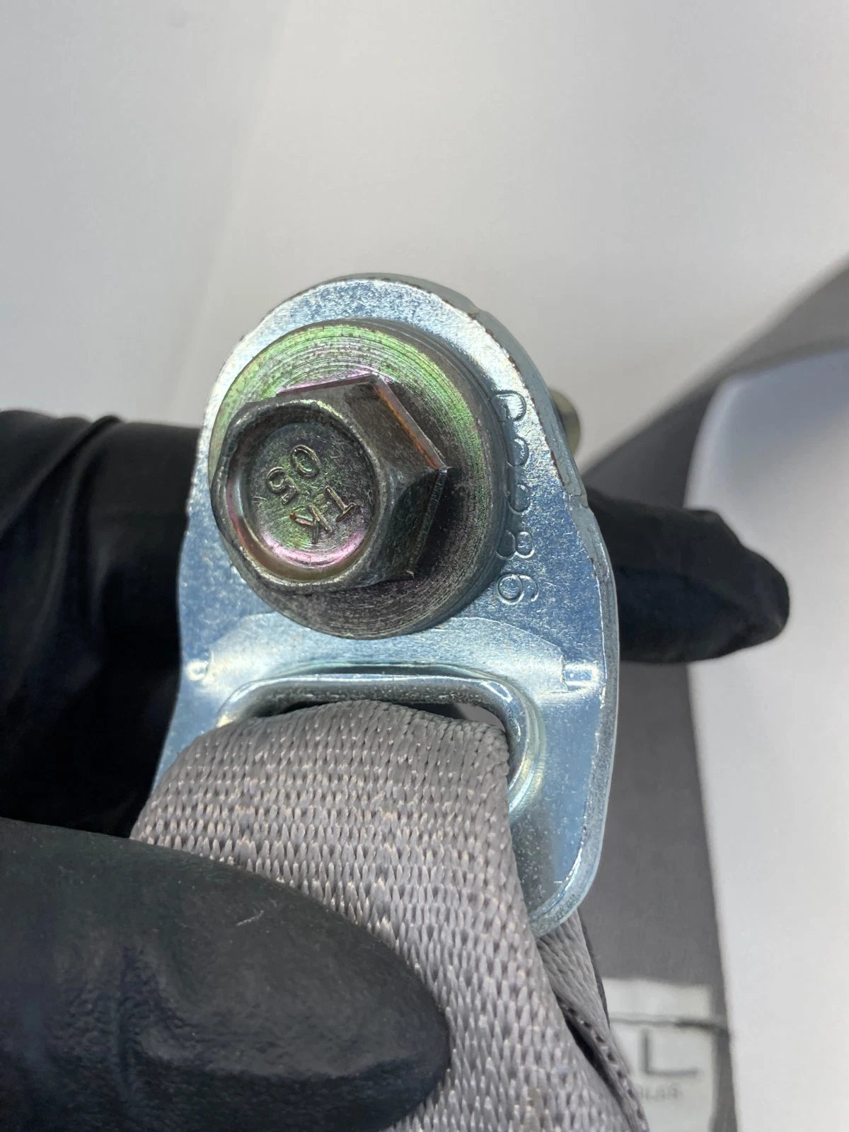 2011-2017 Nissan Quest Rear Left Side Seat Belt Retractor Assembly Gray OEM