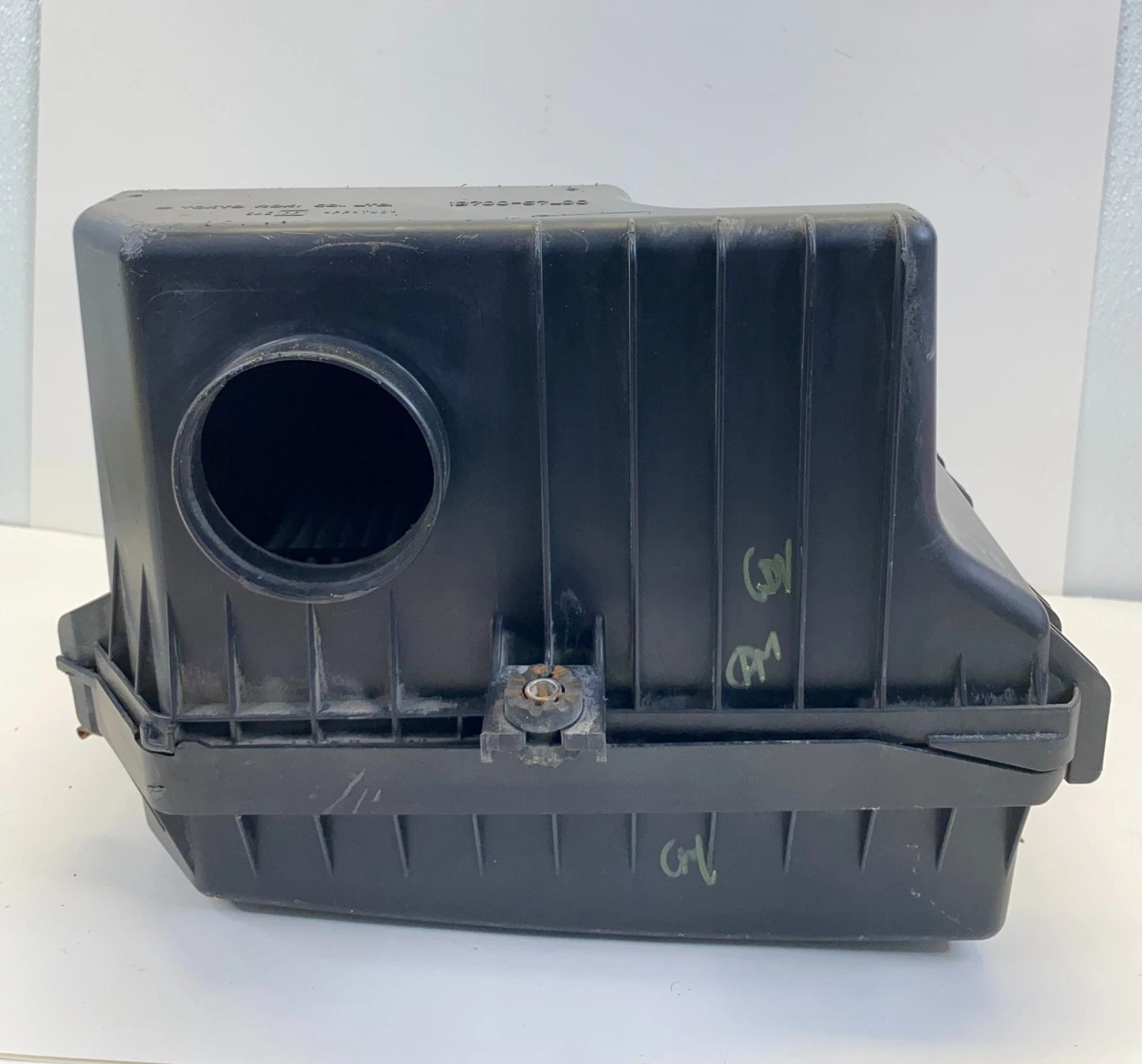 2010-2013 SUZUKI KIZASHI 2.4L 16V AIR INTAKE FILTER BOX ASSEMBLY 13700-57L00 OEM