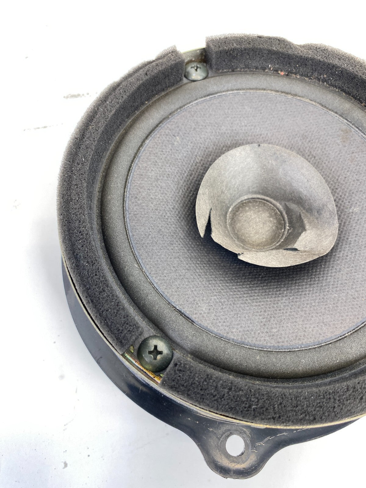 2002-2006 Suzuki XL-7 Front Right Passenger Side Door Audio Speaker 39350-60G00