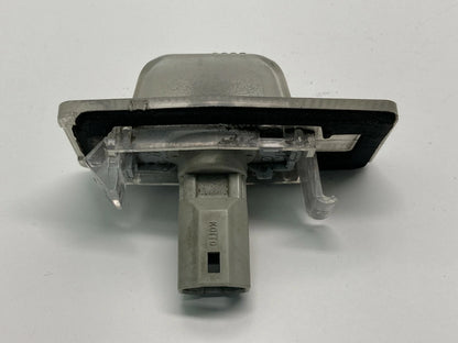 04 05 06 MAZDA MPV REAR TAIL GATE LID LICENSE PLATE LIGHT LAMP ASSEMBLY E110384