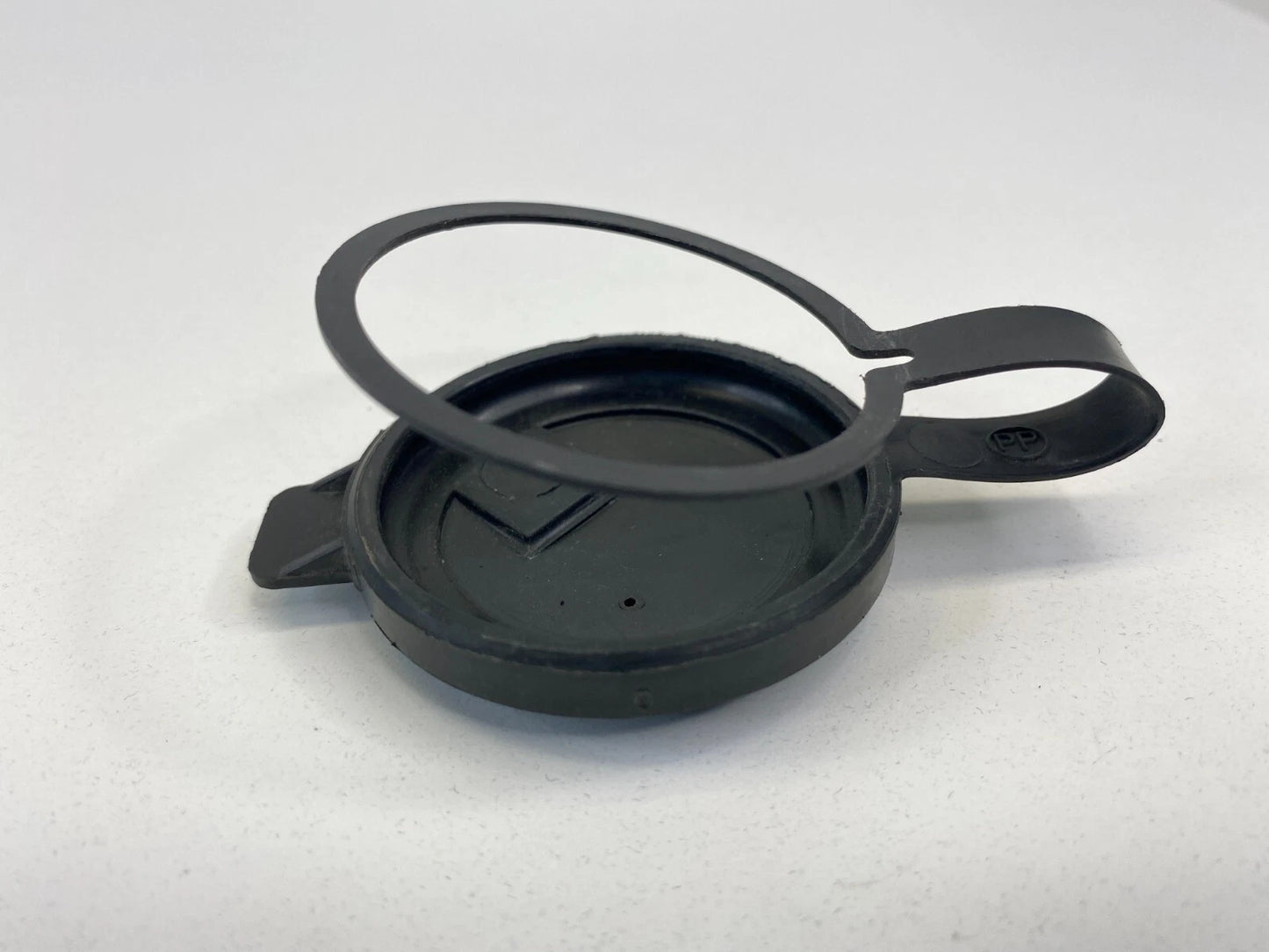 05-09 FORD MUSTANG 07-17 EXPEDITION WINDSHIELD WIPER FLUID RESERVOIR CAP COVER