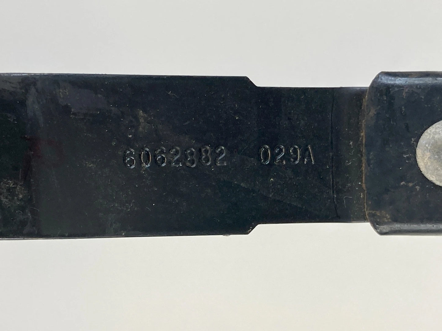 2009 2010 2011 DODGE JOURNEY FRONT LEFT DRIVER SEAT BELT BUCKLE END 6062882 OEM