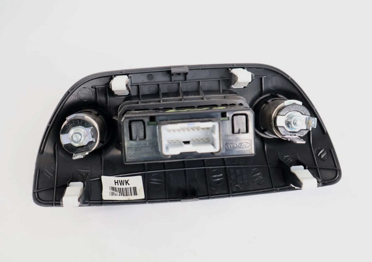 10-13 KIA SOUL DASH USB AUX MEDIA PORT DUAL 12V POWER OUTLET ASSEMBLY 847462K200
