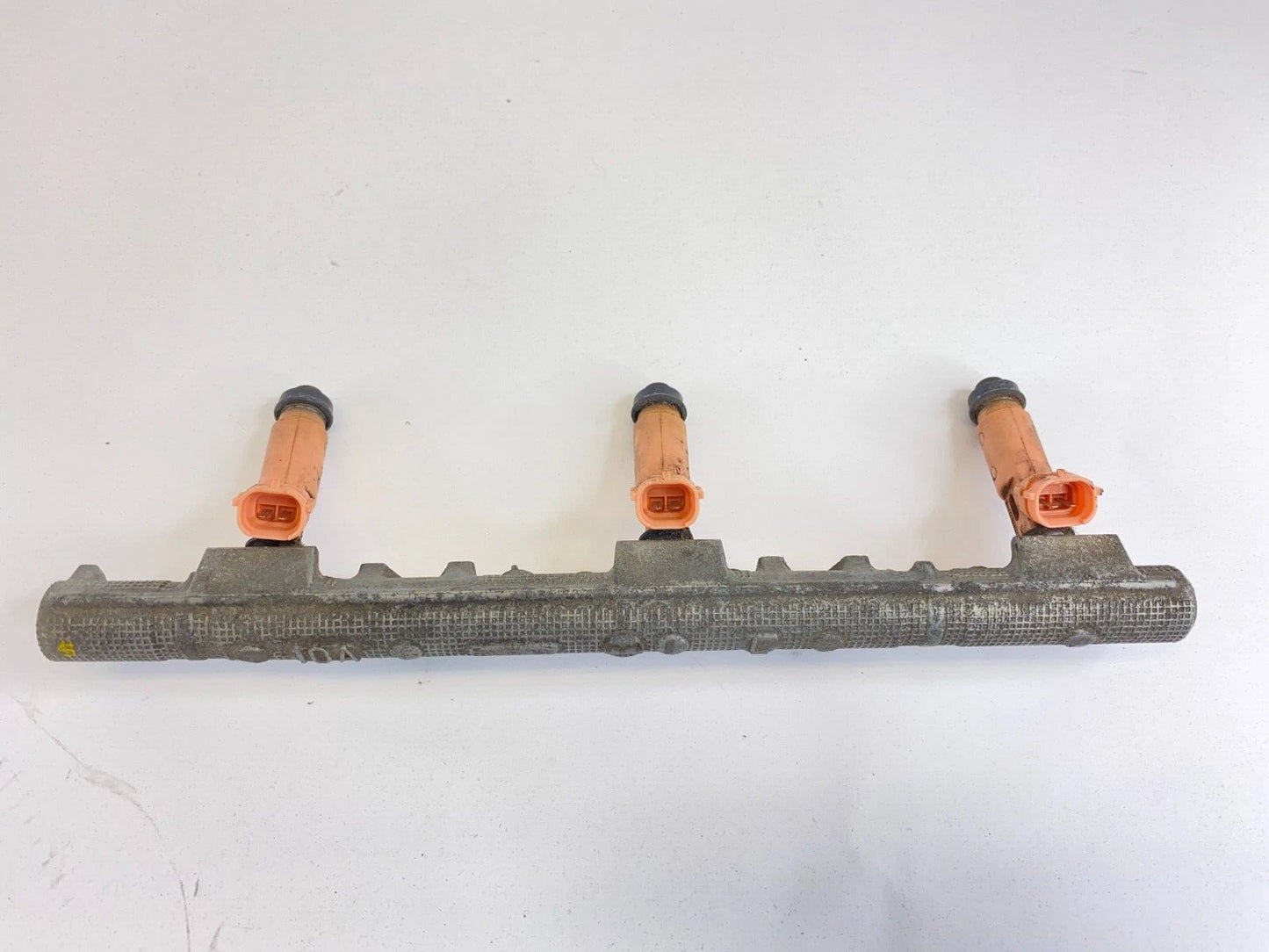 2004-2007 TOYOTA HIGHLANDER 3.3L V6 ENGINE FUEL INJECTION RAIL ASSEMBLY OEM