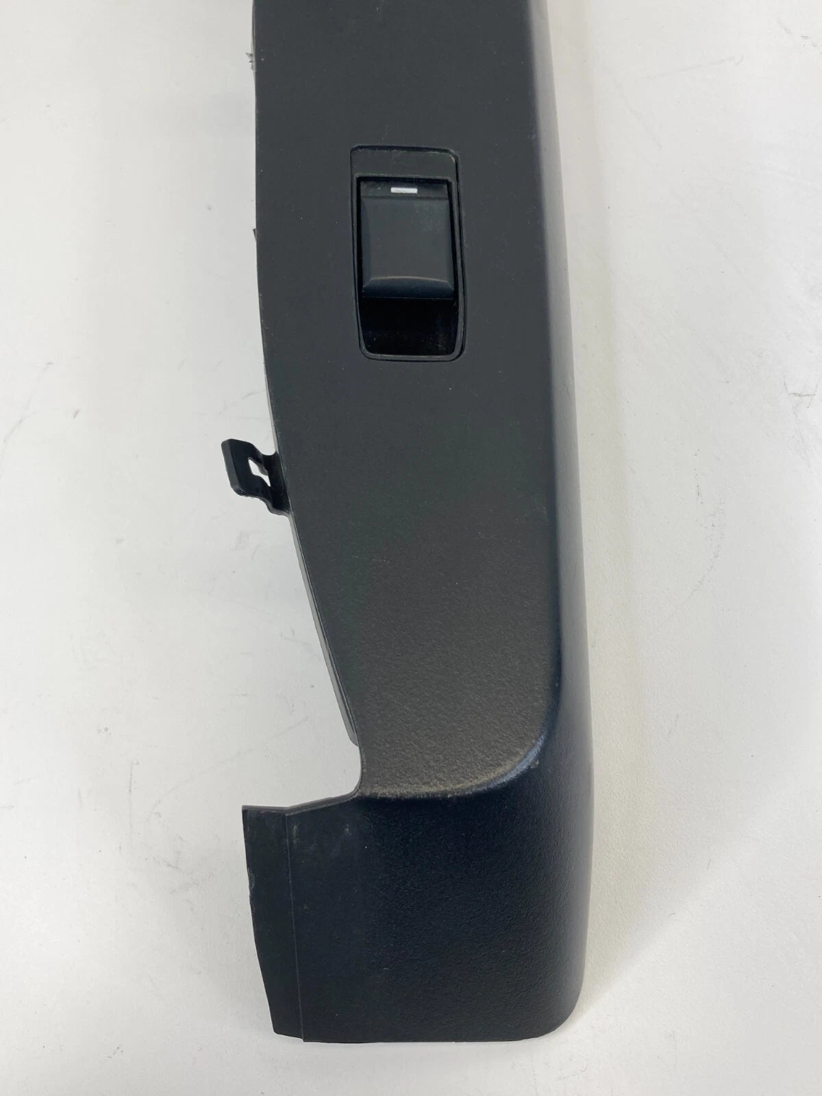 2011-2017 JEEP PATRIOT REAR RIGHT DOOR WINDOW CONTROL SWITCH W/ TRIM OEM