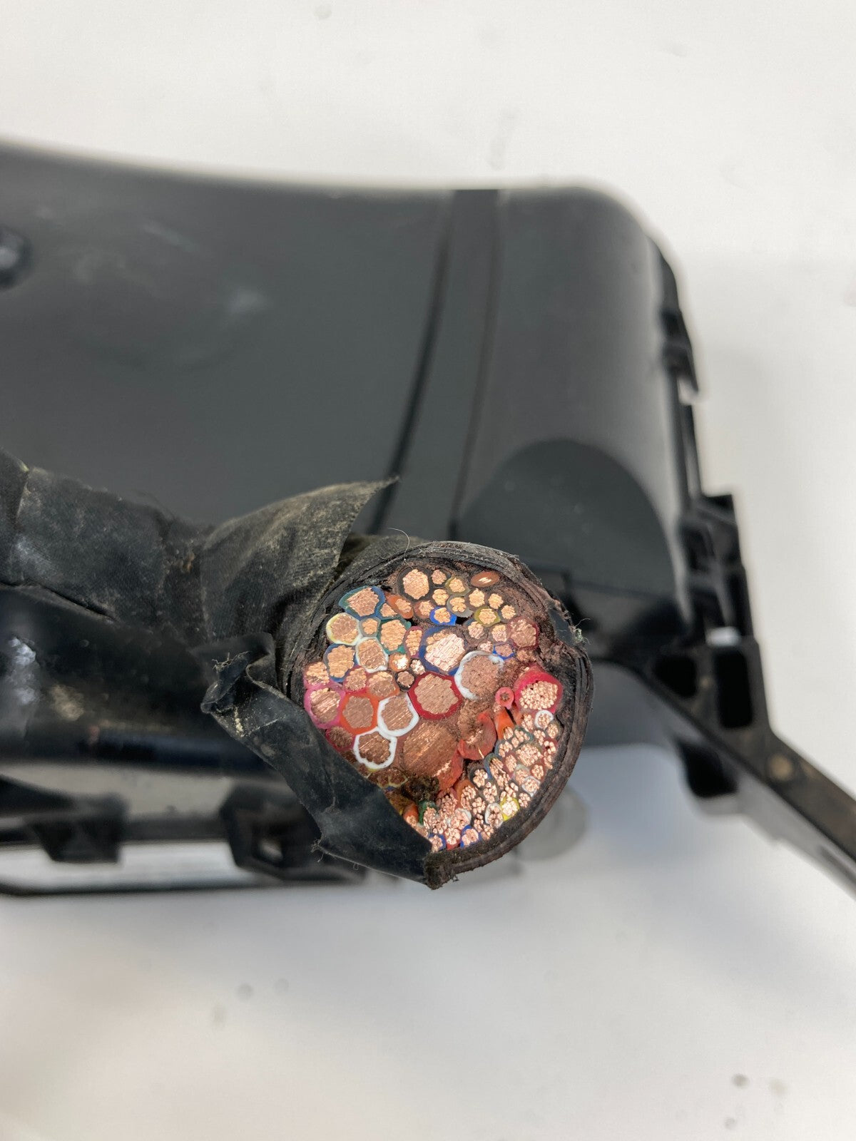 2013 14 15 2016 Hyundai Elantra 1.8L Engine Relay Fuse Box Junction 91951-3X100