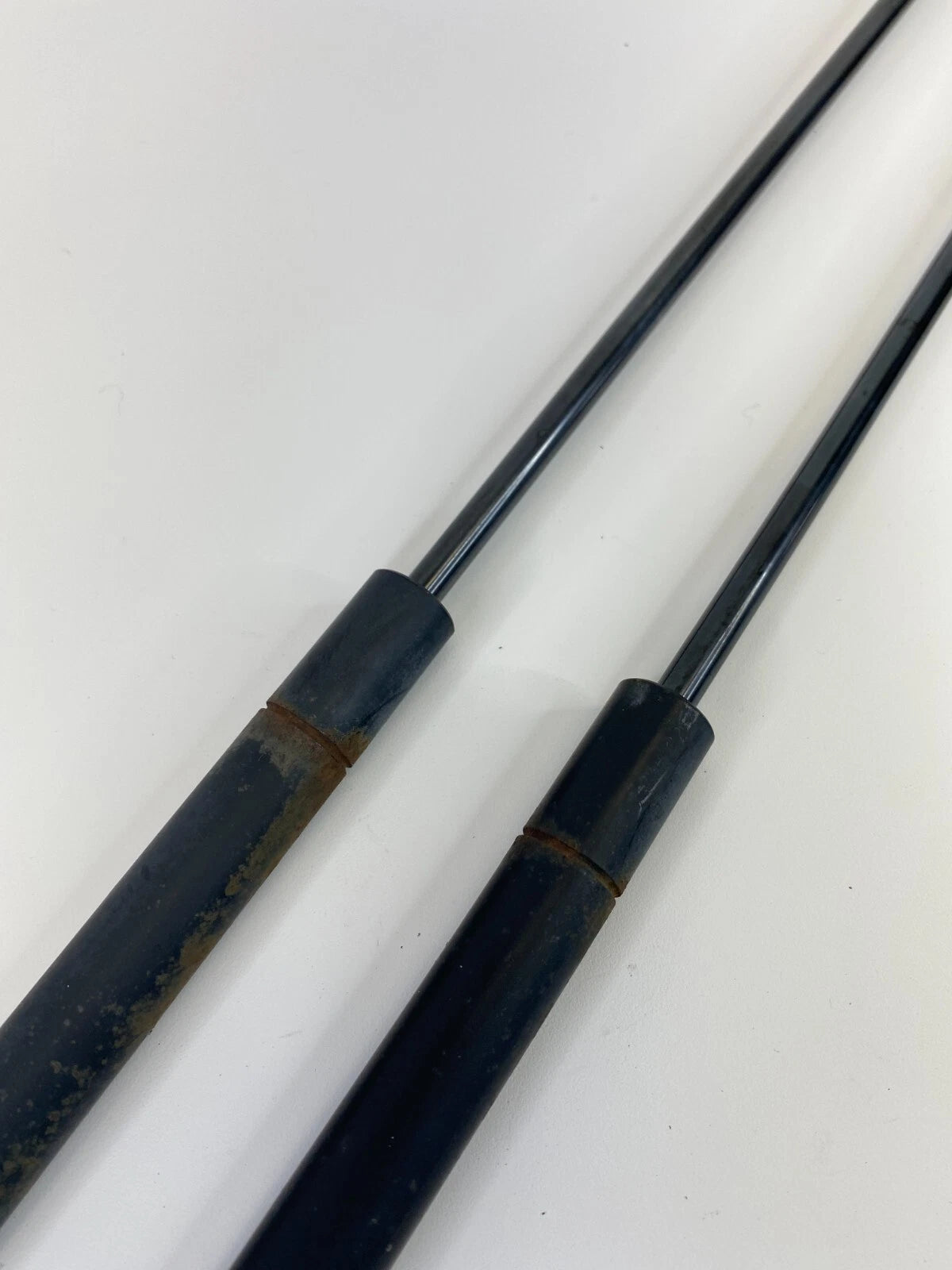 2003-2009 MERCEDES-BENZ E500 FRONT HOOD STRUT LIFT SUPPORT SHOCK PAIR OEM