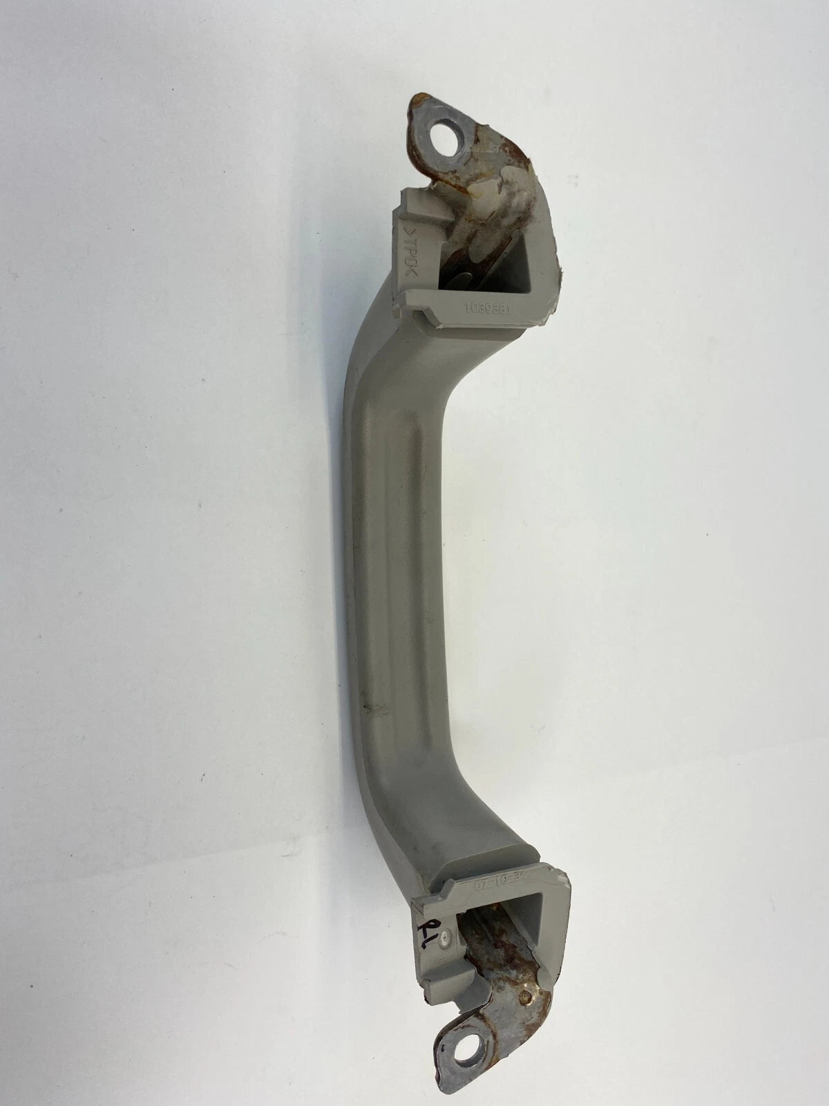 2009-2012 CHEVROLET TRAVERSE INTERIOR REAR ROOF GRAB HANDLE GRAY OEM