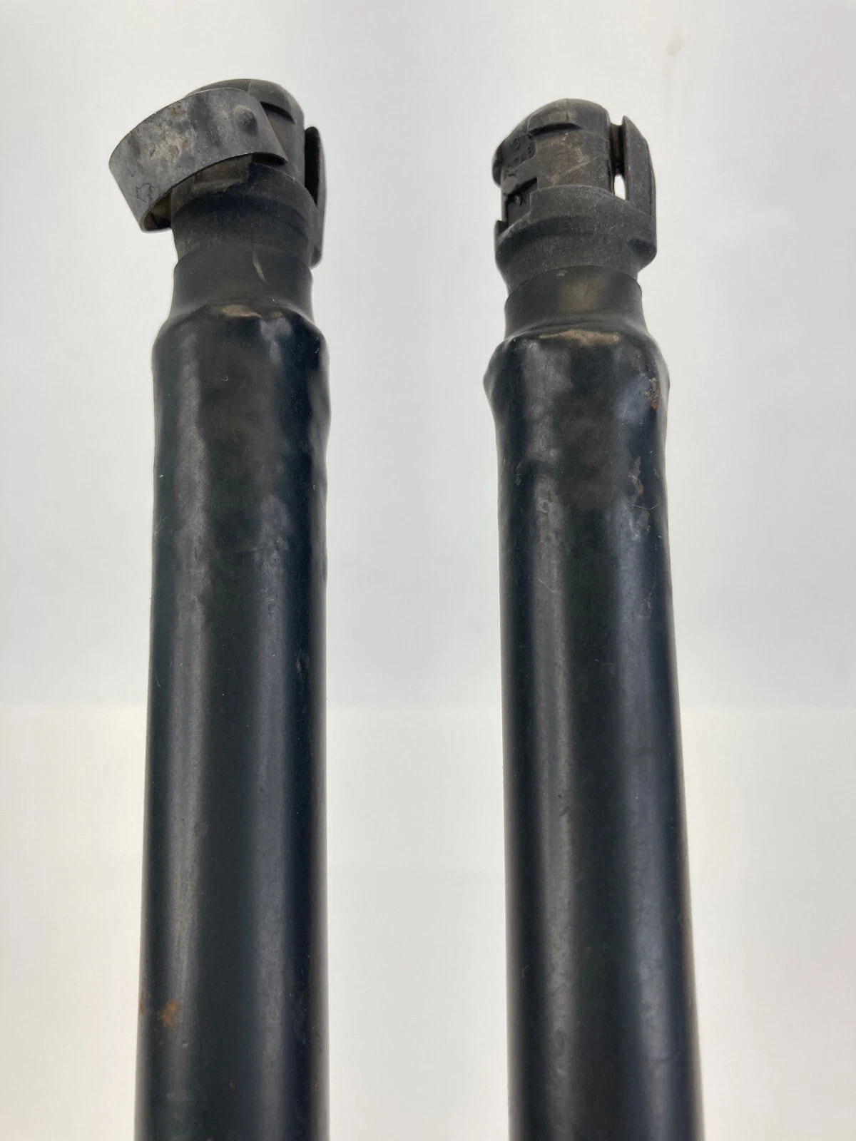 2010-2013 KIA SOUL REAR TRUNK LIFTGATE SUPPORT STRUTS SHOCKS PAIR 817802K000 OEM
