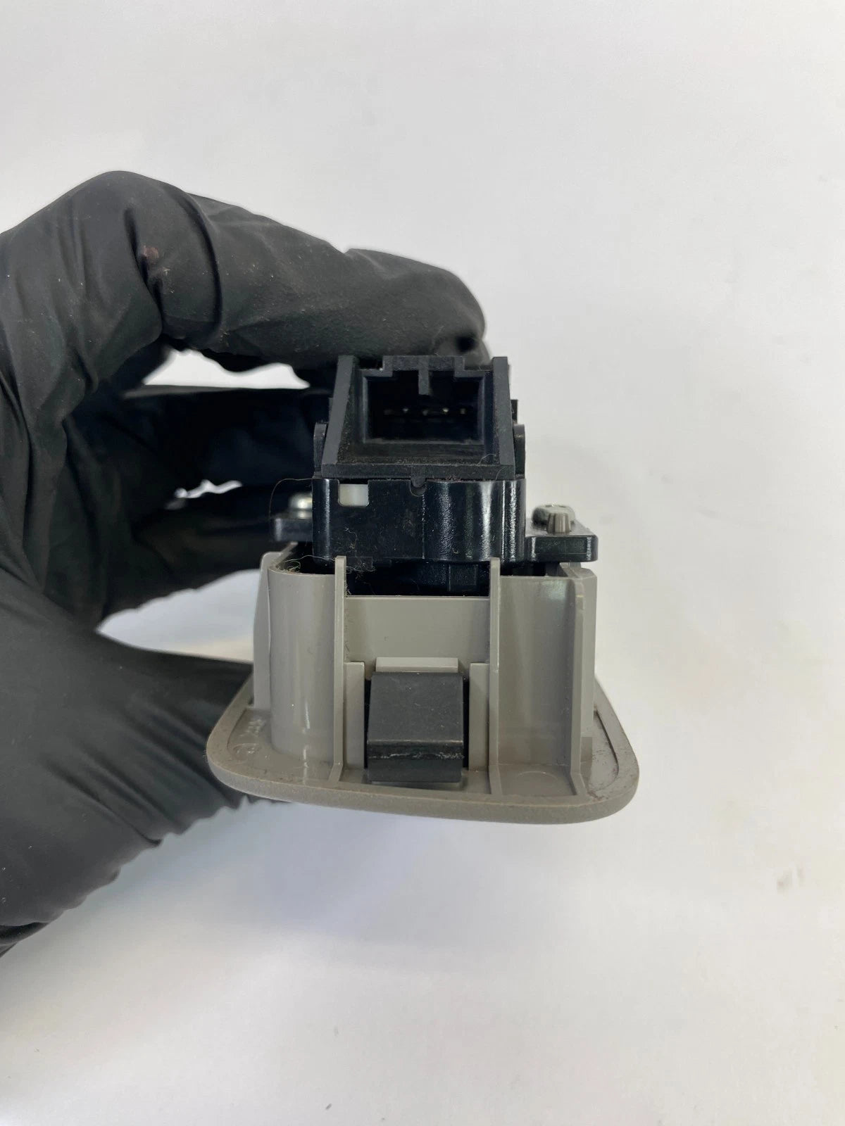 2011-2017 HONDA ODYSSEY REAR LEFT SLIDING DOOR OPEN CLOSE CONTROL SWITCH