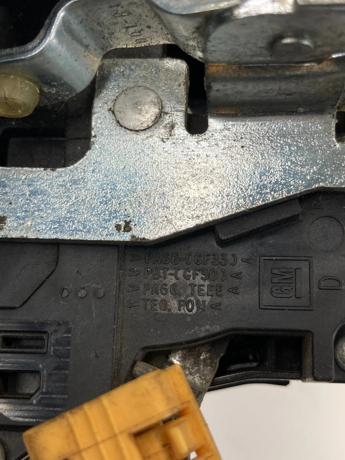 03-07 CADILLAC CTS 04-06 SRX FRONT RIGHT PASSENGER DOOR LOCK LATCH 15255710 OEM