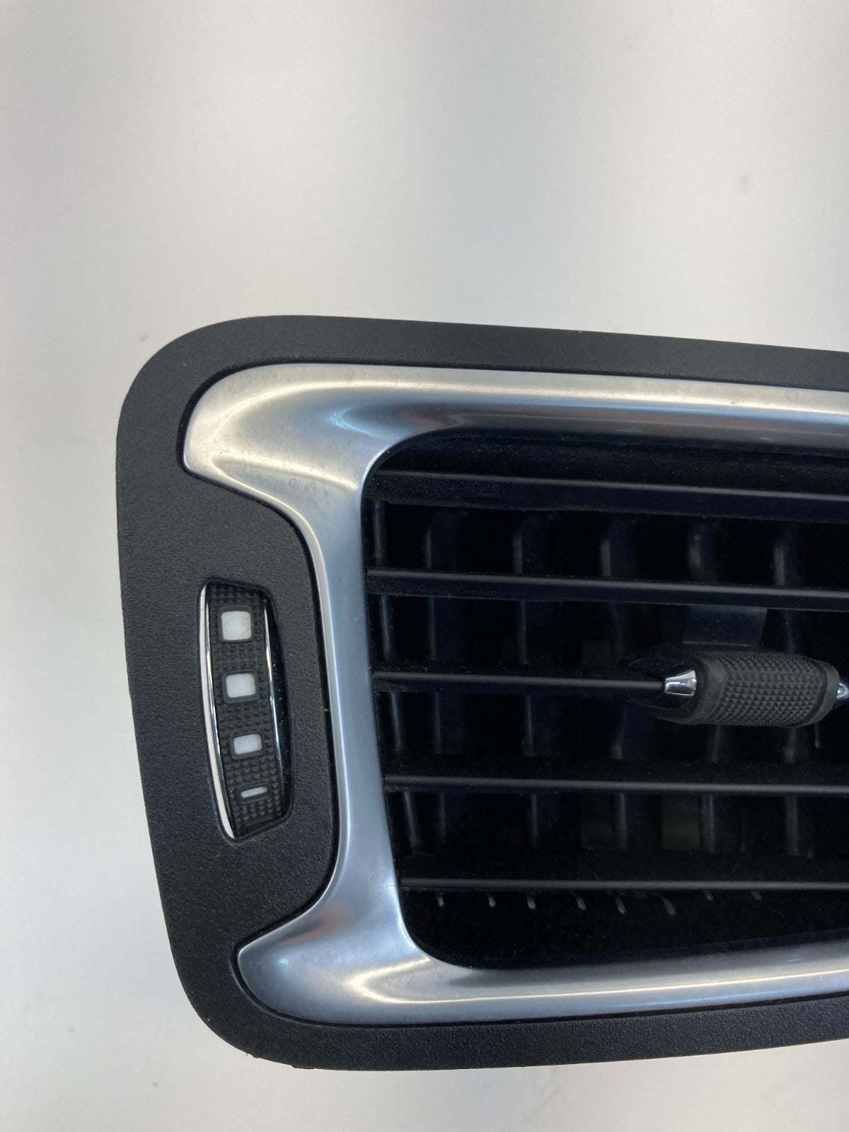 2015-2017 Chysler 200 Front Dash Right Passenger A/C Air Vent Outlet 1YE46TRMAC