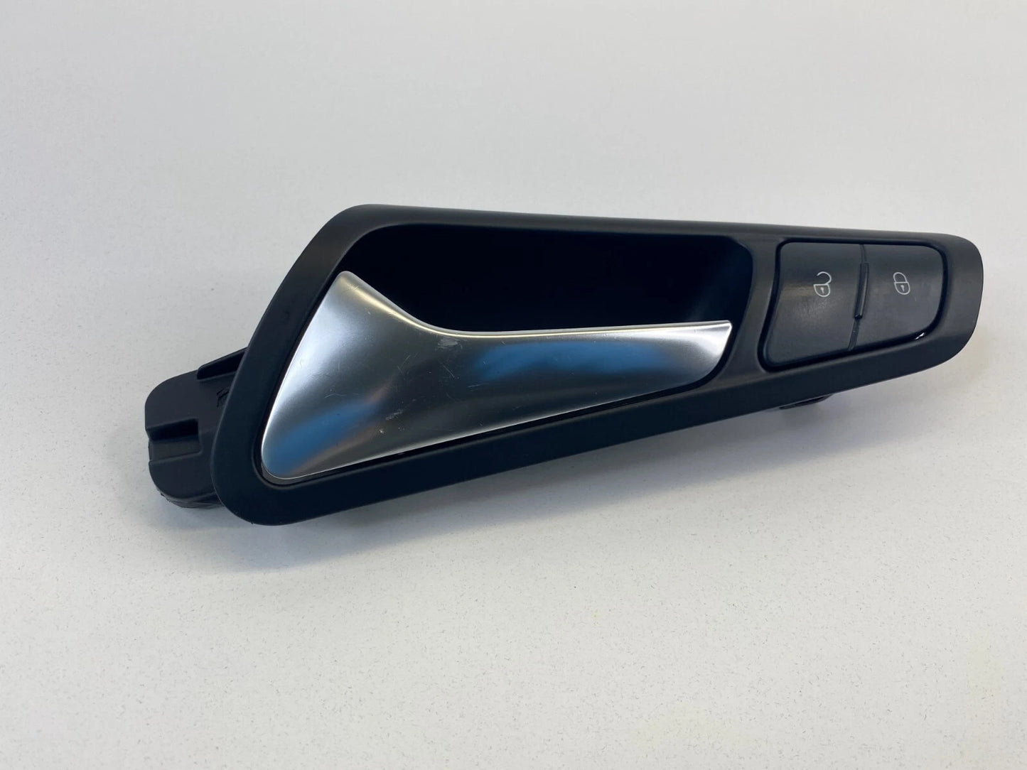 09 10 VW PASSAT SEDAN FRONT LEFT SIDE INNER DOOR HANDLE W LOCK SWITCH 3C1837113D