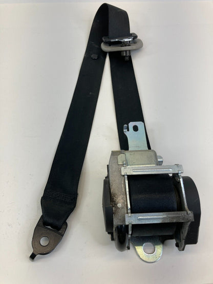 2004-2006 Mazda 3 Mazda3 Front Right Side Seat Belt Pre Tensioner Retractor OEM