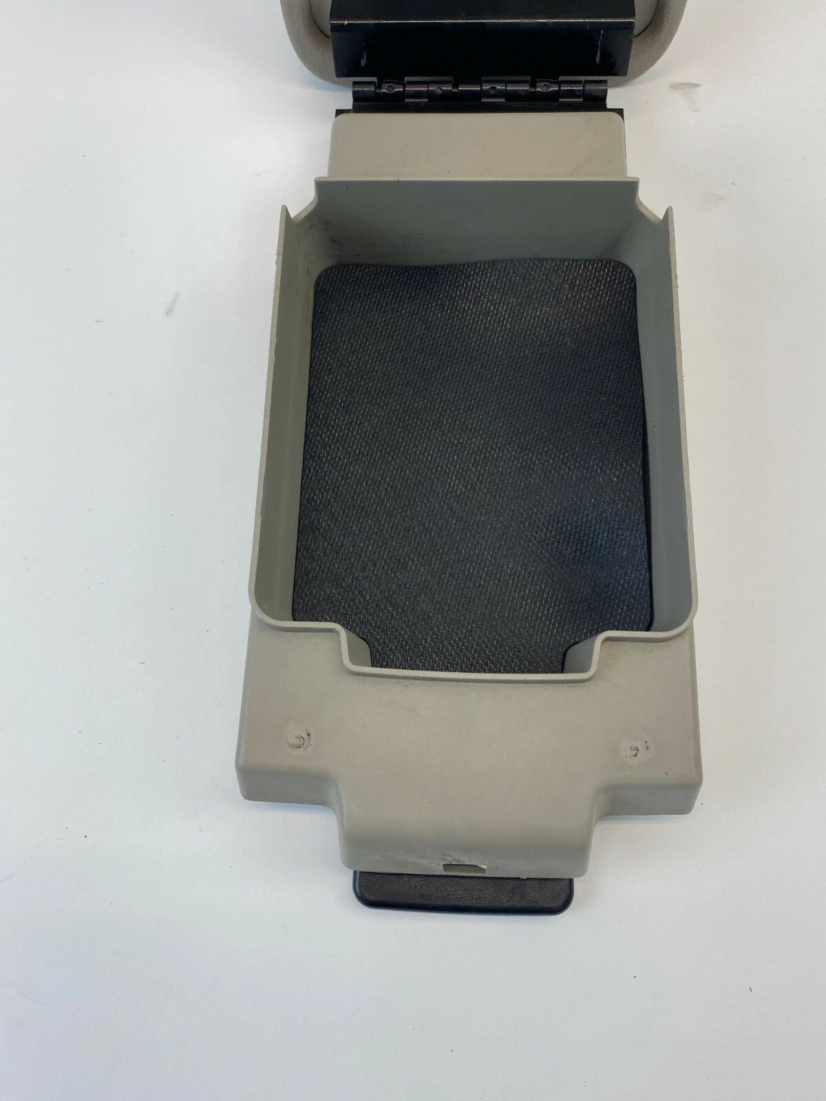 06-09 FORD FUSION SEDAN CENTER CONSOLE LID ARMREST ARM REST TOP COVER W/ STORAGE
