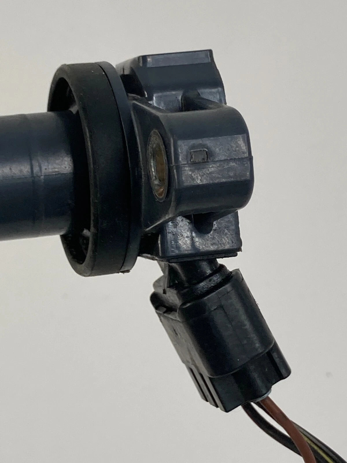 2000-2009 TOYOTA TUNDRA 4.7L V8 IGNITION COIL IGNITER ASSEMBLY OEM