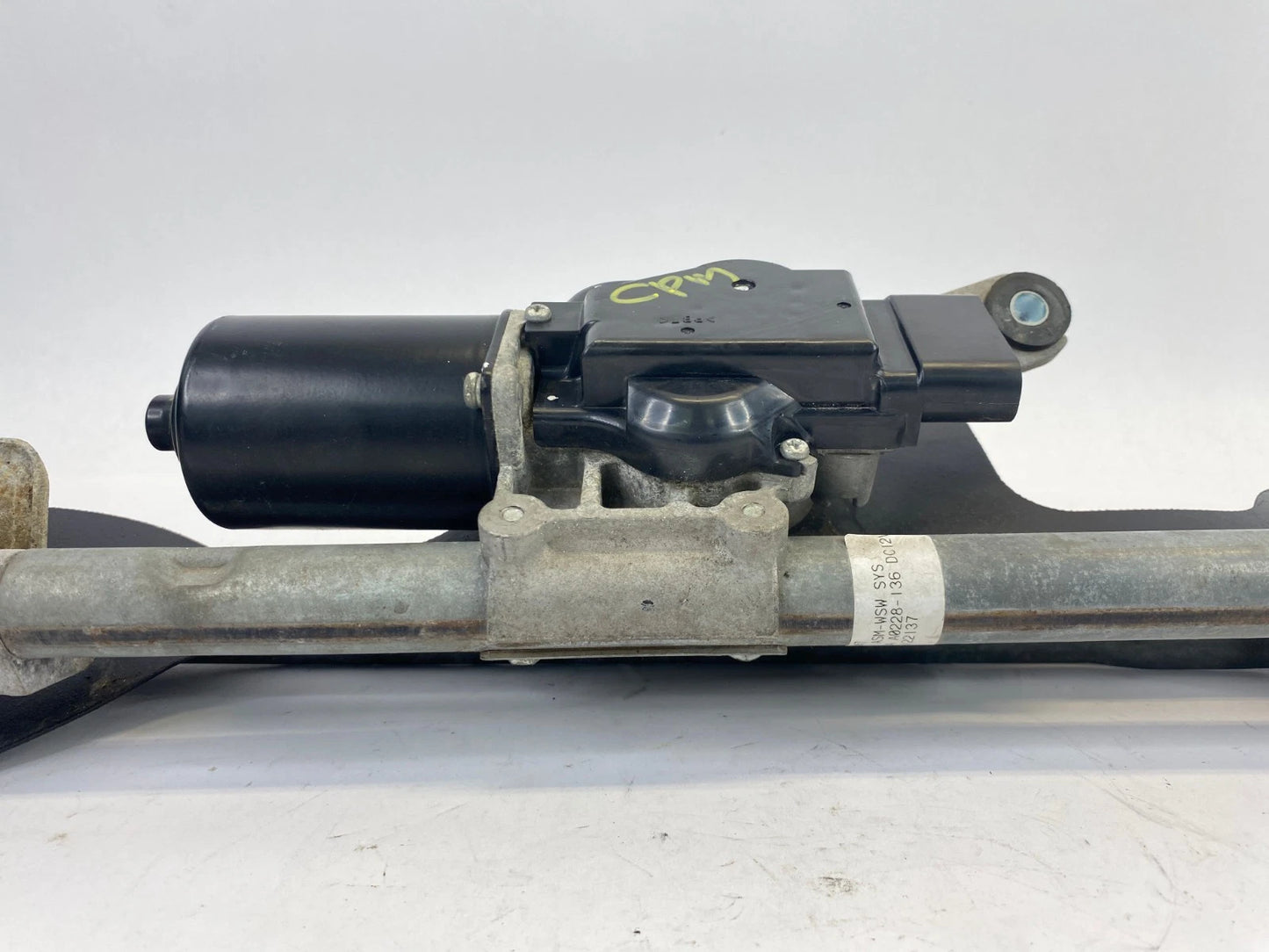 2010-2017 CHEVROLET EQUINOX FR WINDSHIELD WIPER MOTOR TRANSMISSION OEM 84241847