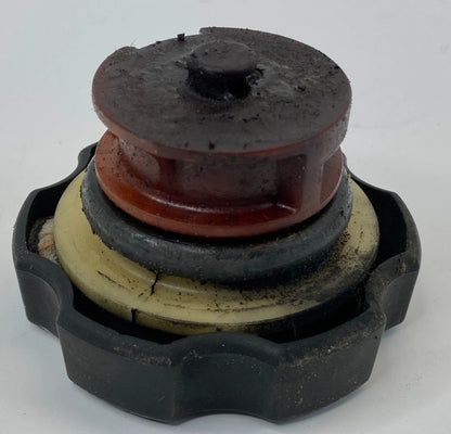94-05 PONTIAC GRAND AM BUICK CENTURY 3.4L ENGINE OIL FILLER CAP COVER SAE 5W-30