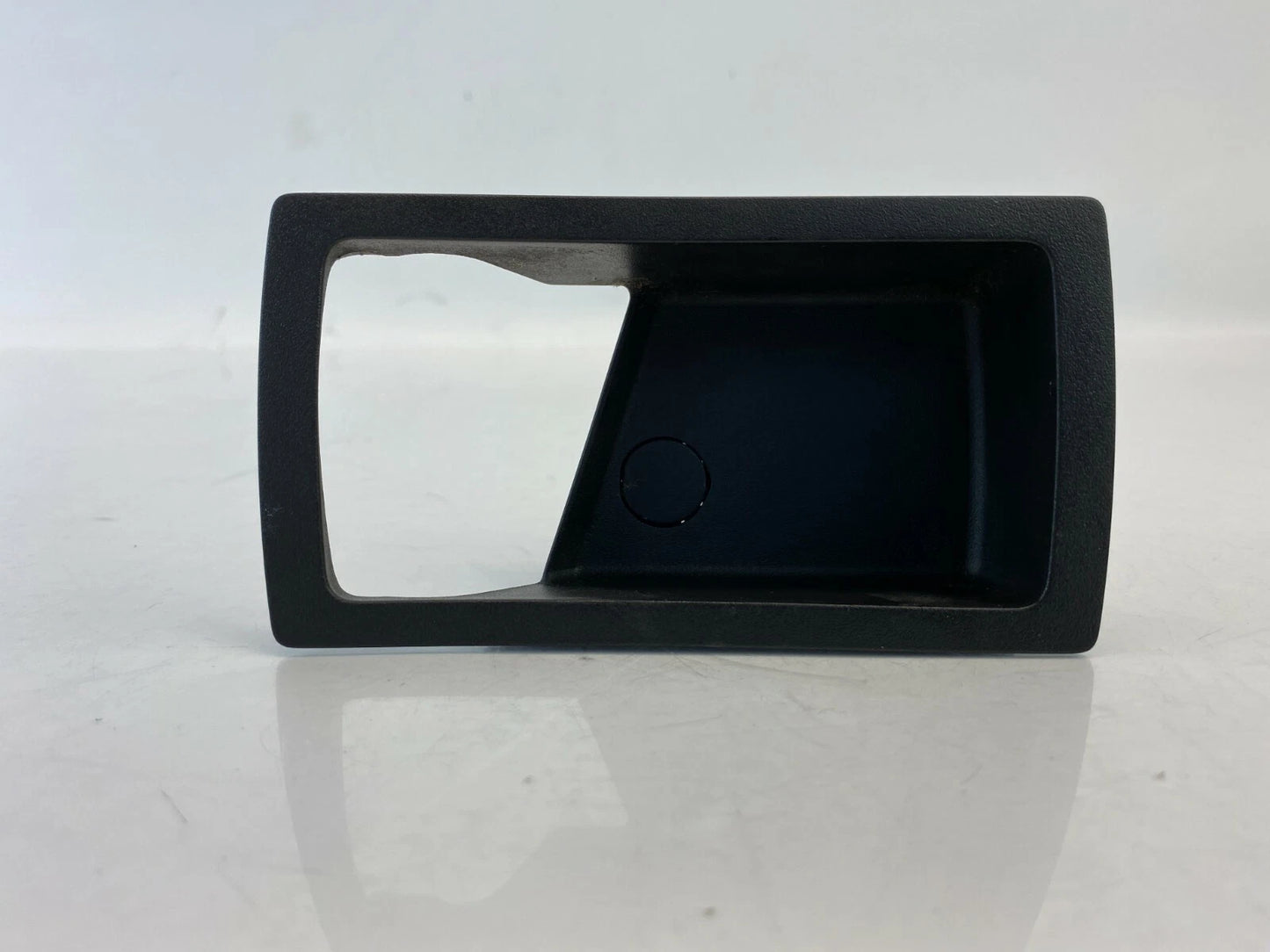 05-07 FORD FIVE HUNDRED REAR RIGHT INTERIOR DOOR HANDLE BEZEL COVER 54F937422620