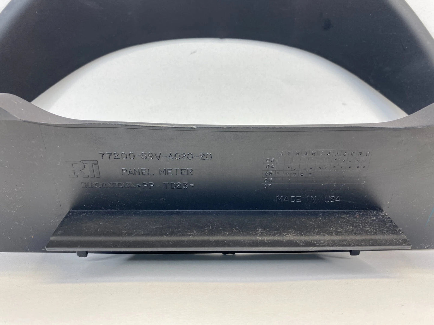 03-08 HONDA PILOT SPEEDOMETER INSTRUMENT CLUSTER COVER BEZEL TRIM 77200-S9V-A020