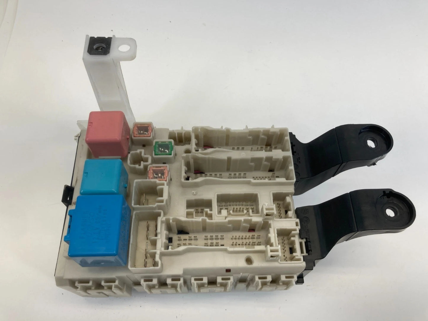 2009-2013 TOYOTA COROLLA 1.8L A/T INTERIOR FUSE RELAY FUSE BOX BLOCK 82730-02210