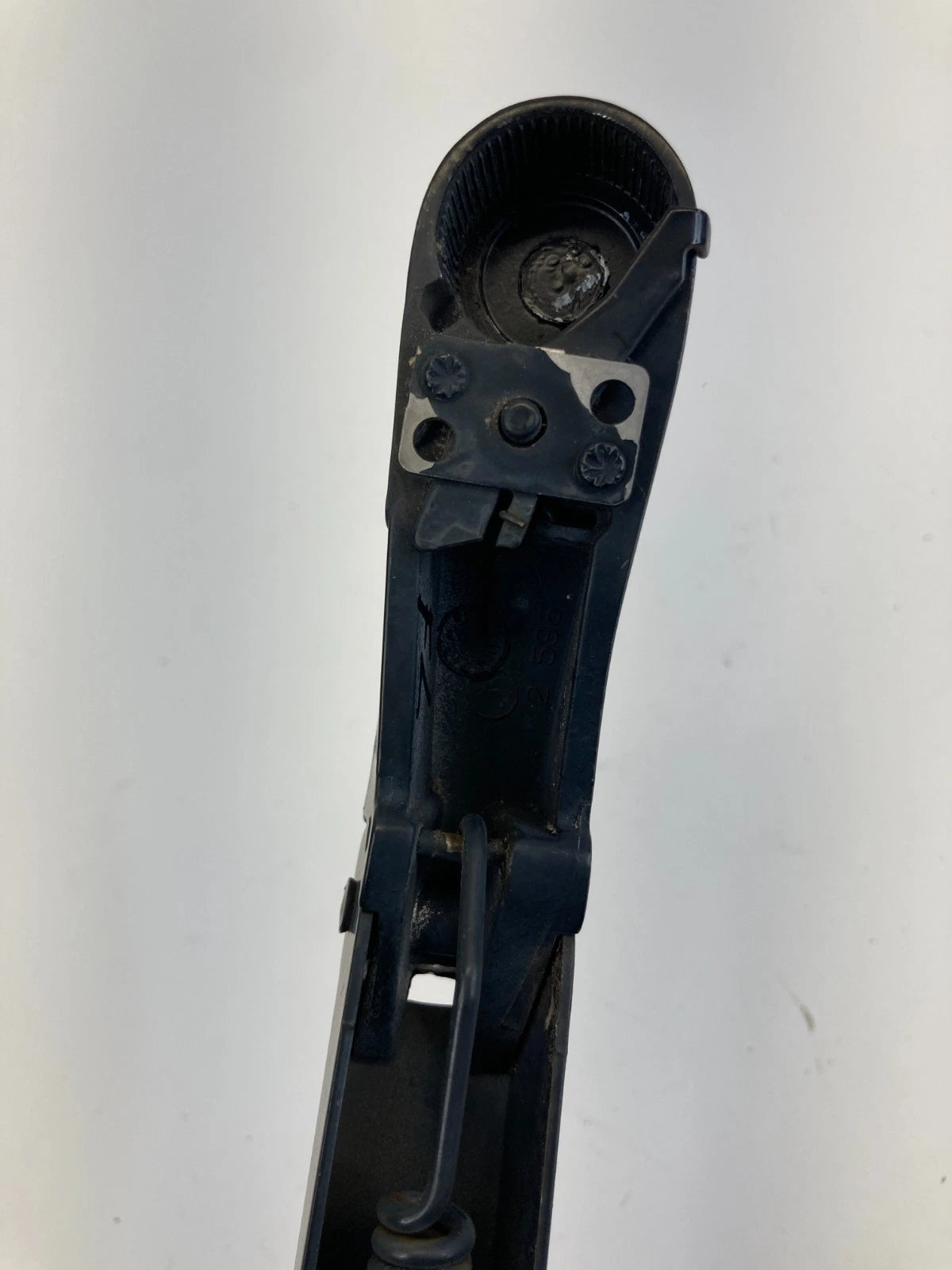 2002-2005 DODGE RAM 1500 FRONT LEFT WINDSHIELD WIPER ARM OEM