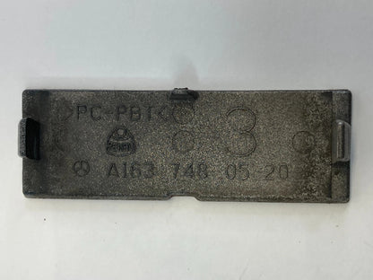 2002 MERCEDES-BENZ ML320 REAR TAILGATE LID TRUNK TRIM SCREW LID PANEL 1637480420