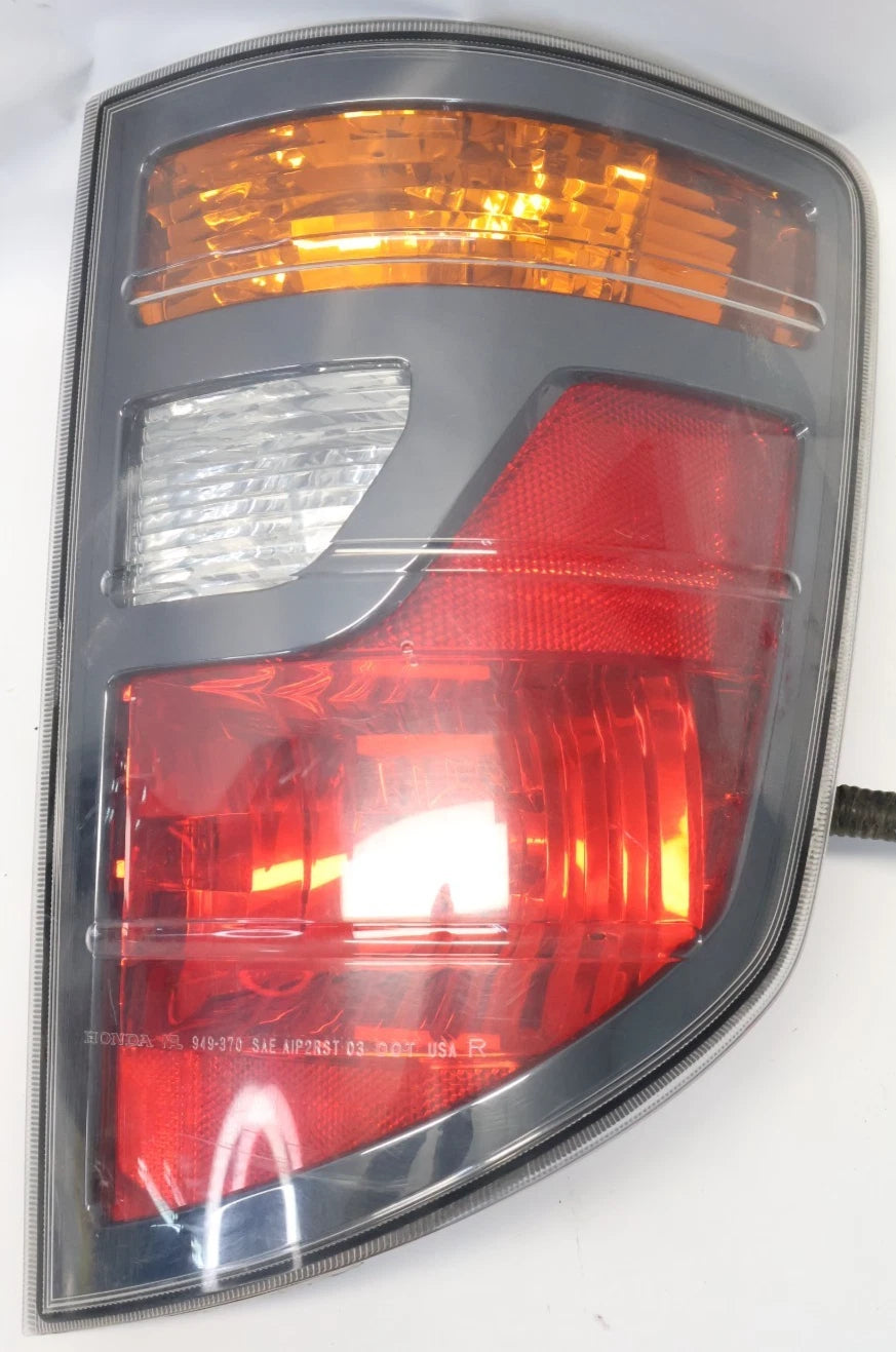 2006-2008 HONDA RIDGELINE REAR RIGHT TAILLIGHT TAIL LIGHT ASSEMBLY 33501-SJC-A01