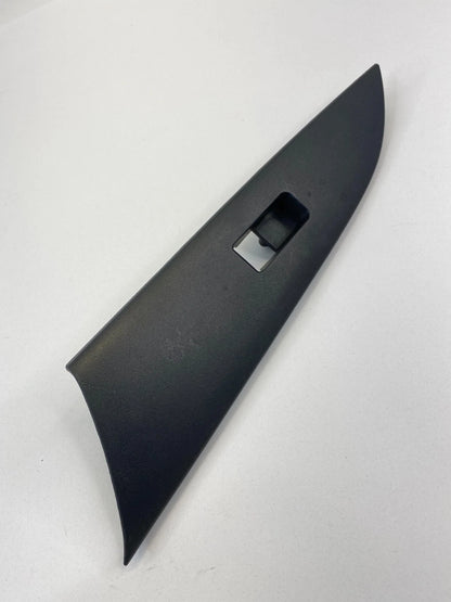 04-09 MAZDA 3 MAZDA3 FRONT RIGHT SIDE DOOR WINDOW SWITCH COVER BEZEL BN8F-4281J