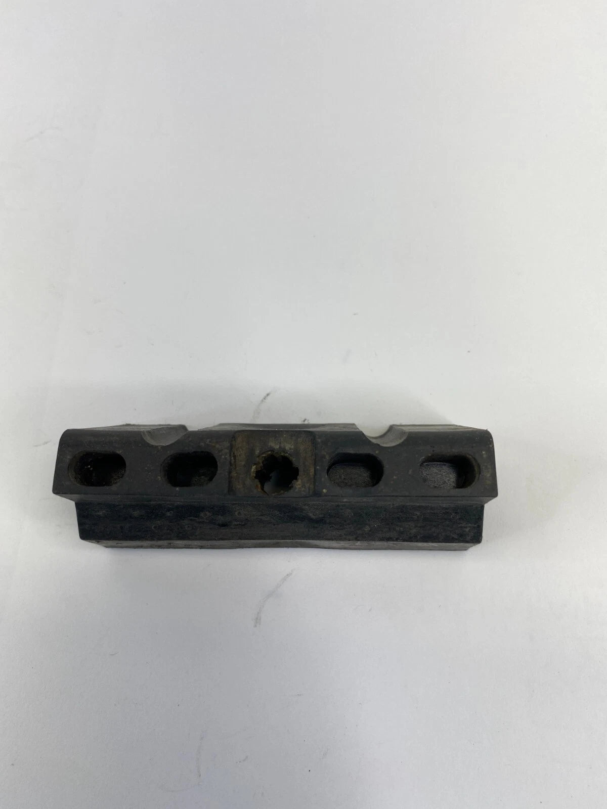 87-04 FORD MUSTANG 08-14 E-150 89-11 RANGER BATTERY CLAMP HOLD DOWN CLAMP OEM