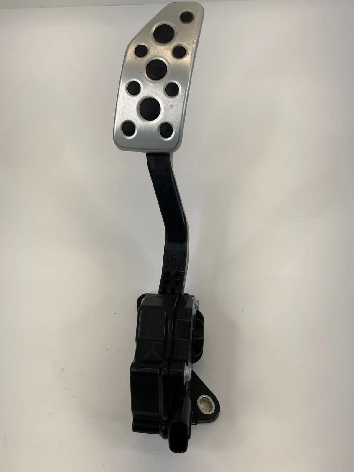 2017-2024 SUBARU IMPREZA 2.0L AT ACCELERATOR GAS PEDAL ASSEMBLY 36010FL030 OEM