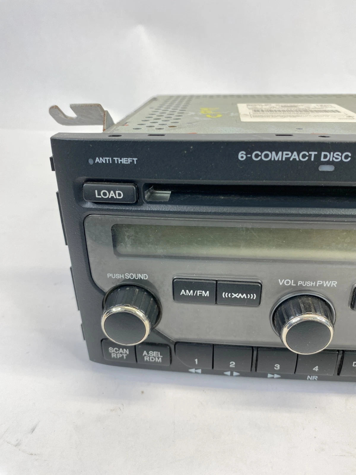 2006-2008 HONDA PILOT AM/FM 6 DISC CD RADIO RECEIVER 39100-S9V-A600 OEM