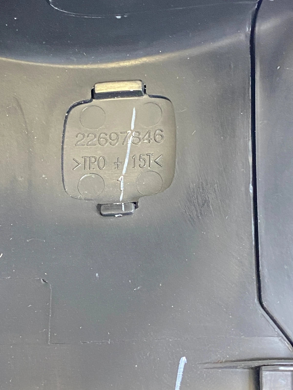 07-09 PONTIAC TORRENT UPPER & LOWER STEERING COLUMN COVER SHROUD TRIM 15142842