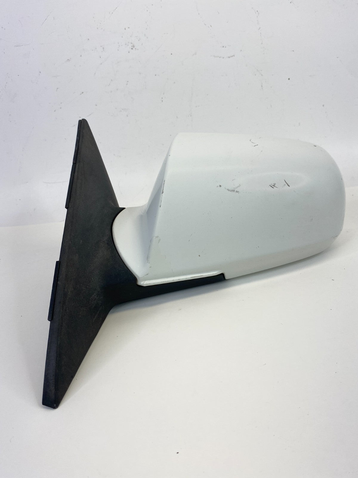 2001-2006 Kia Optima Left Driver Side View Power Door Mirror E4012318 OEM
