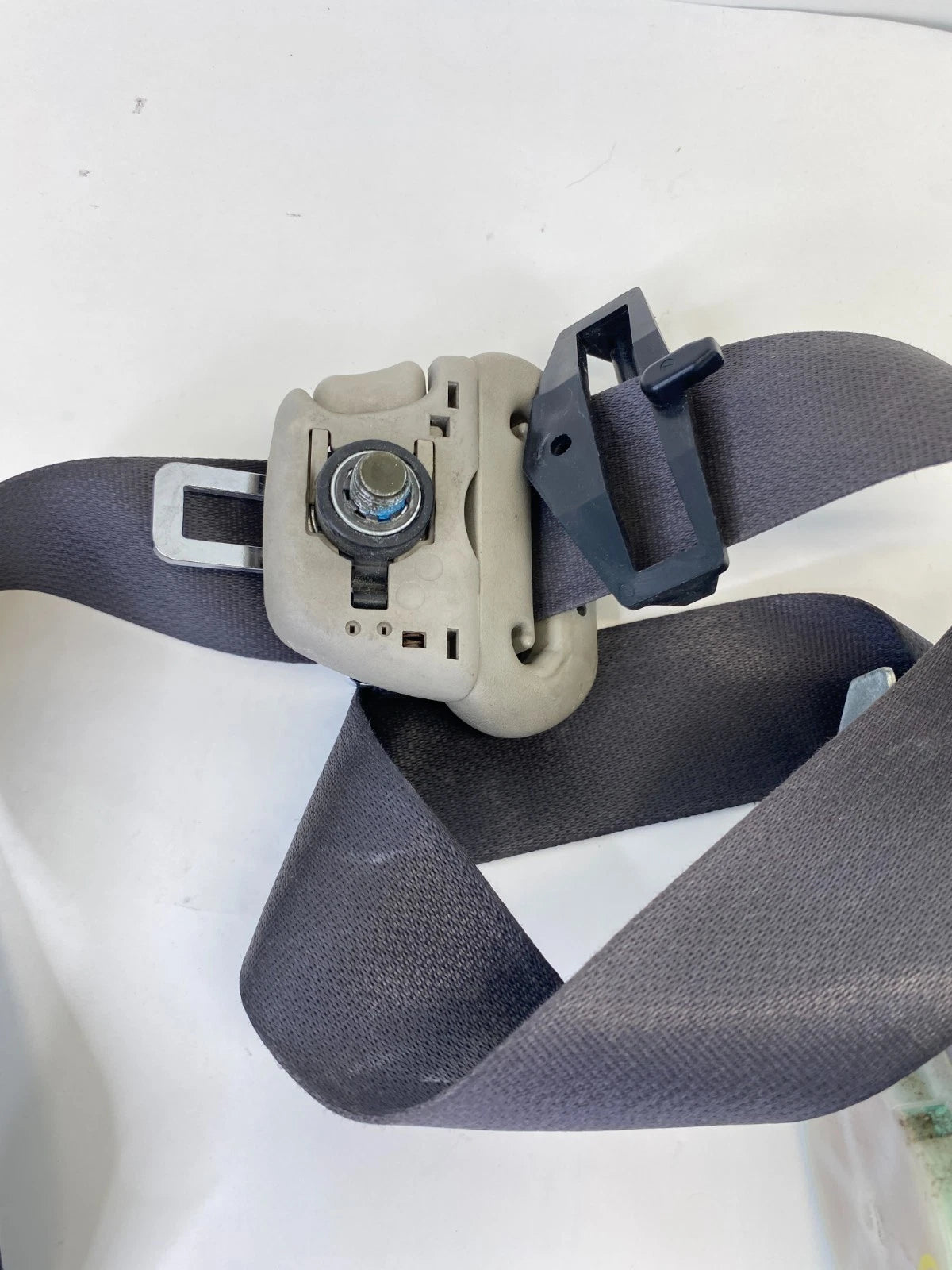 2005 CHRYSLER 300 FRONT RH PASSENGER SEAT BELT RETRACTOR UNIT 0UX521DVAE OEM